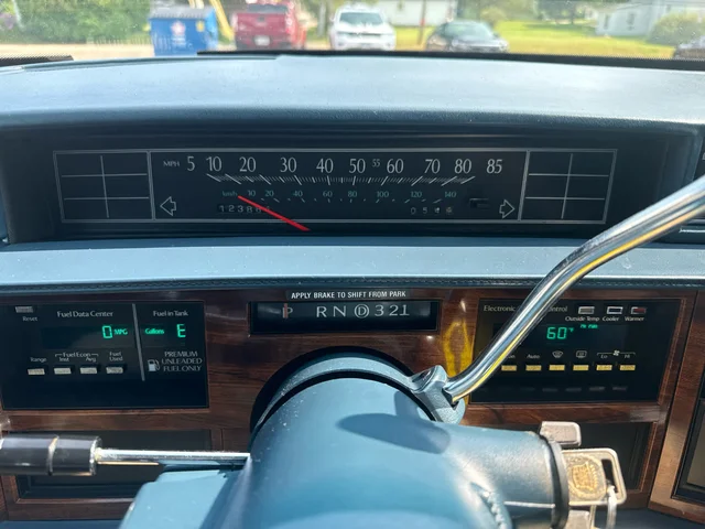 SEMINUEVOS CADILLAC Deville a Estados en autogozo