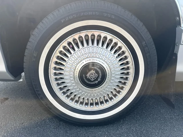 SEMINUEVOS CADILLAC Deville a Estados en autogozo