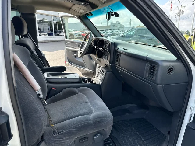 SEMINUEVOS CHEVROLET Silverado 1500 at Mount Airy in Mount Airy Chrysler Dodge Jeep Ram Fiat