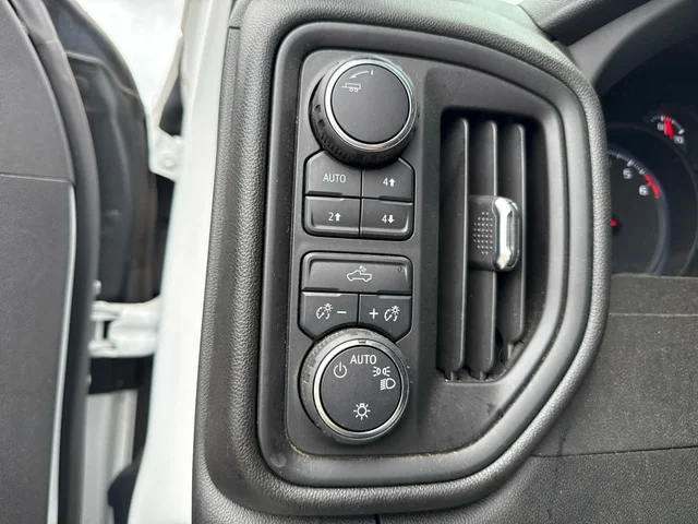 SEMINUEVOS CHEVROLET Silverado 1500 at Matthews in Liberty Buick GMC