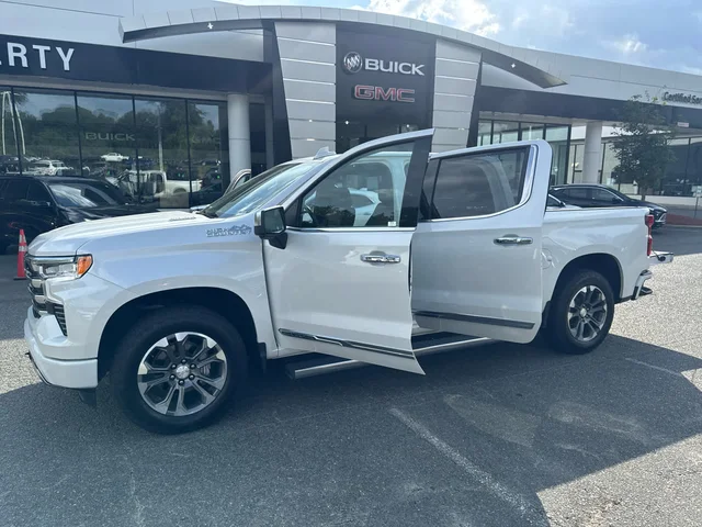SEMINUEVOS CHEVROLET Silverado 1500 at Matthews in Liberty Buick GMC
