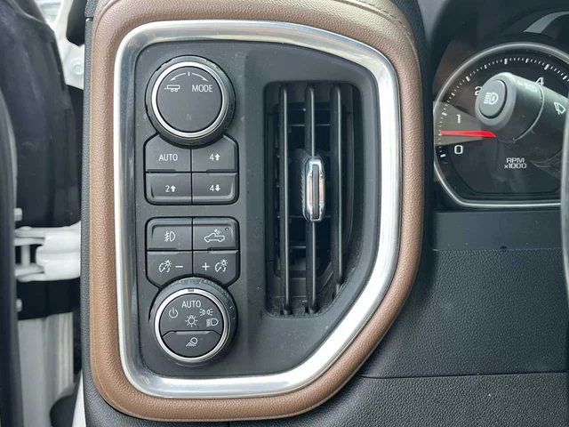 SEMINUEVOS CHEVROLET Silverado 1500 LTD at Matthews in Liberty Buick GMC