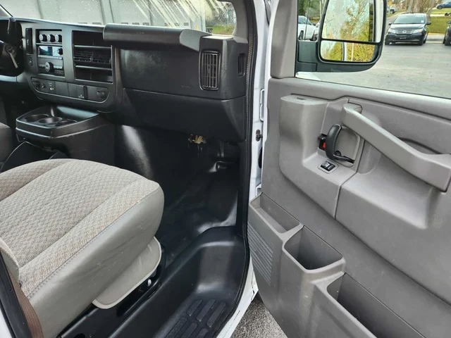 SEMINUEVOS CHEVROLET Express Cargo Van a Estados en autogozo