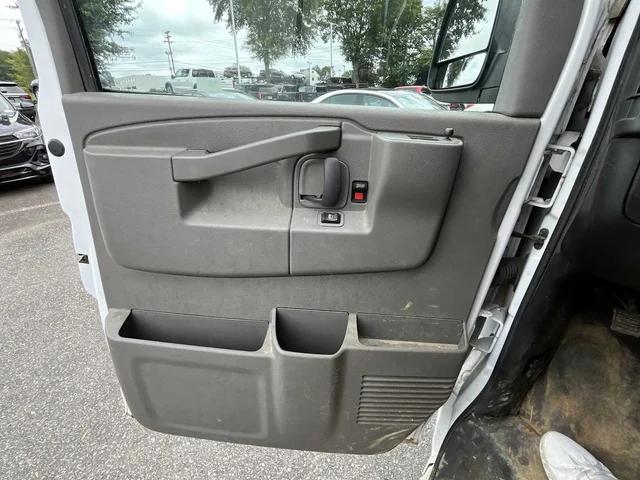 SEMINUEVOS CHEVROLET Express at Matthews in Liberty Buick GMC