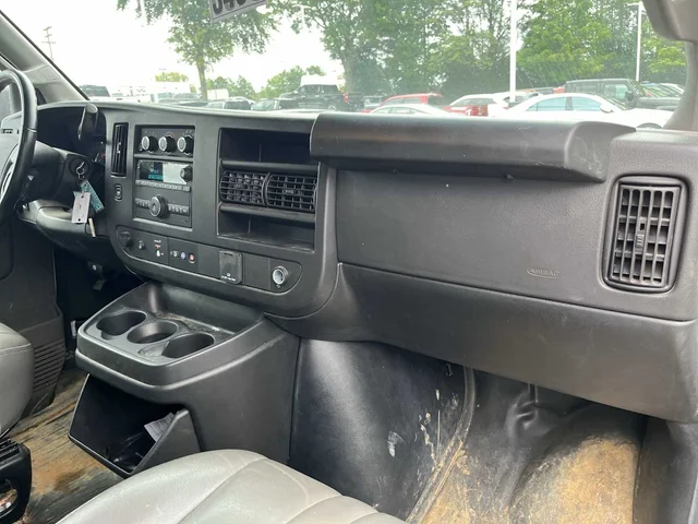 SEMINUEVOS CHEVROLET Express at Matthews in Liberty Buick GMC