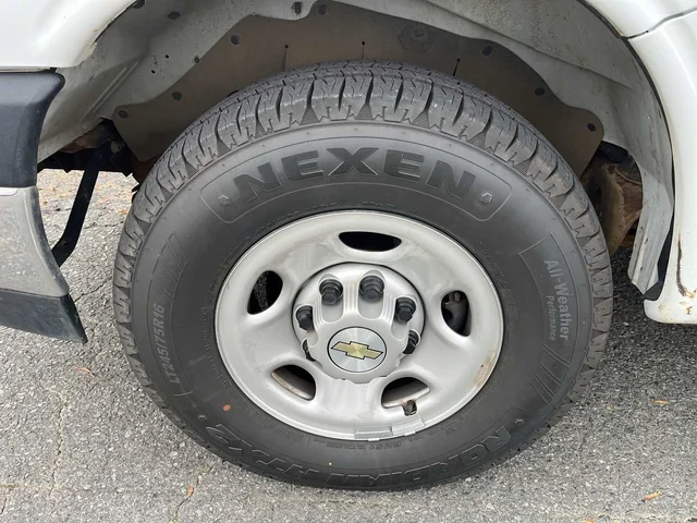 SEMINUEVOS CHEVROLET Express at Matthews in Liberty Buick GMC