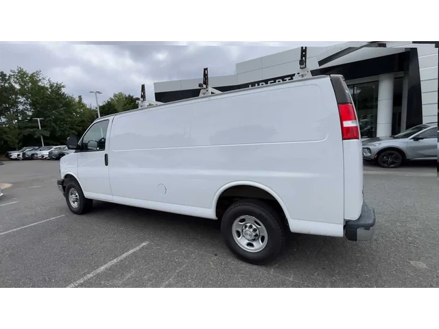 SEMINUEVOS CHEVROLET Express at Matthews in Liberty Buick GMC