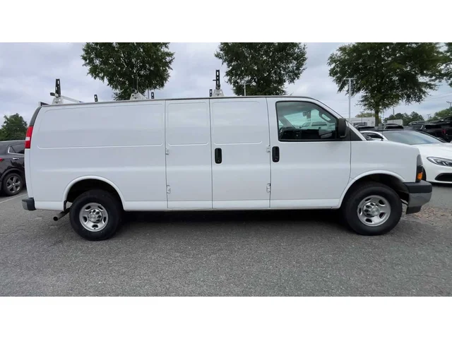 SEMINUEVOS CHEVROLET Express at Matthews in Liberty Buick GMC
