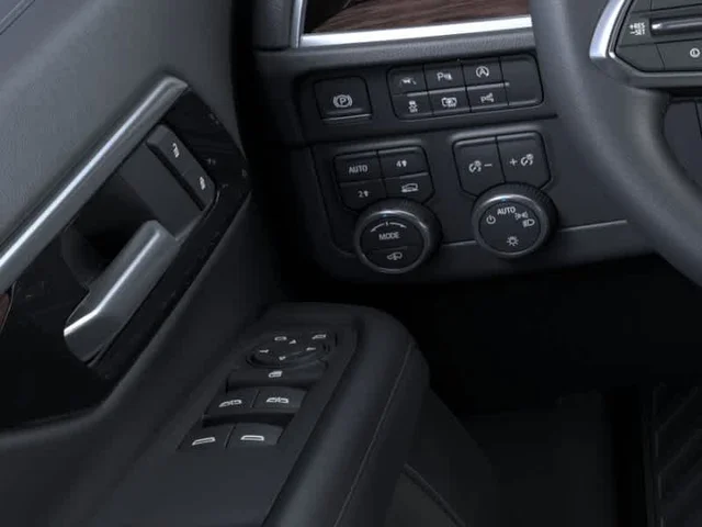 Nuevos CHEVROLET SUBURBAN à Estados chez autogozo