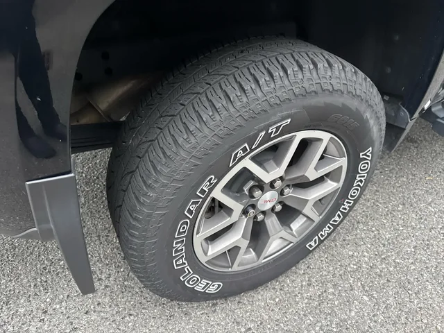 SEMINUEVOS GMC Canyon at Matthews in Liberty Buick GMC