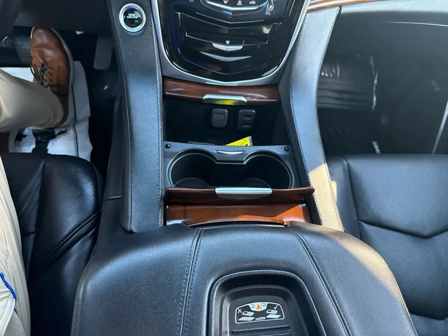 SEMINUEVOS CADILLAC Escalade a Estados en autogozo