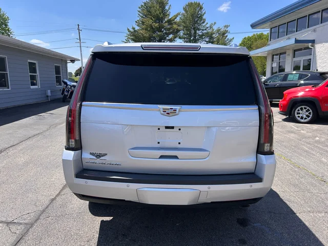 SEMINUEVOS CADILLAC Escalade a Estados en autogozo