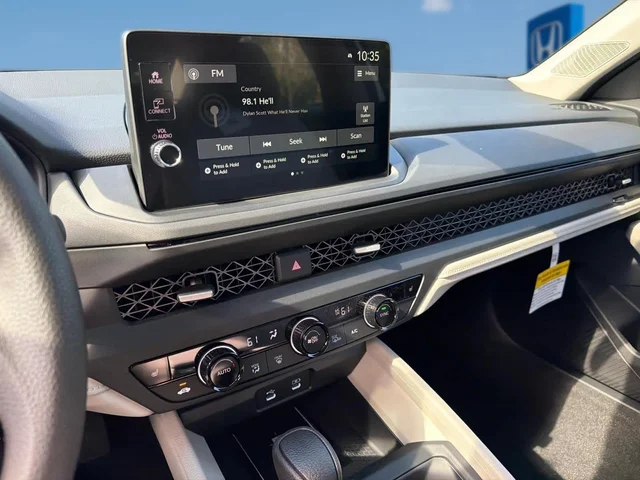 Nuevos HONDA ACCORD à Estados chez autogozo
