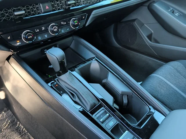 Nuevos HONDA ACCORD HYBRID à Estados chez autogozo