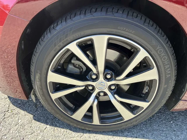 SEMINUEVOS NISSAN Maxima at Matthews in Liberty Buick GMC