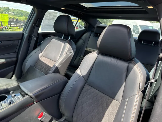 SEMINUEVOS NISSAN Maxima at Matthews in Liberty Buick GMC