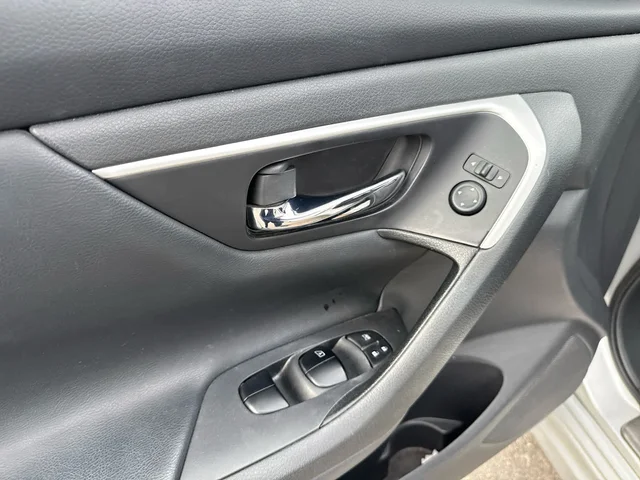 SEMINUEVOS NISSAN Altima at Matthews in Liberty Buick GMC