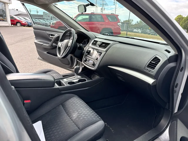SEMINUEVOS NISSAN Altima at Matthews in Liberty Buick GMC