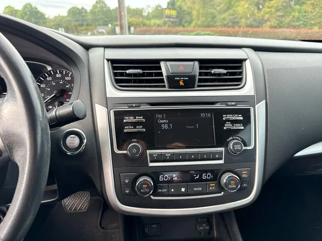 SEMINUEVOS NISSAN Altima at Matthews in Liberty Buick GMC