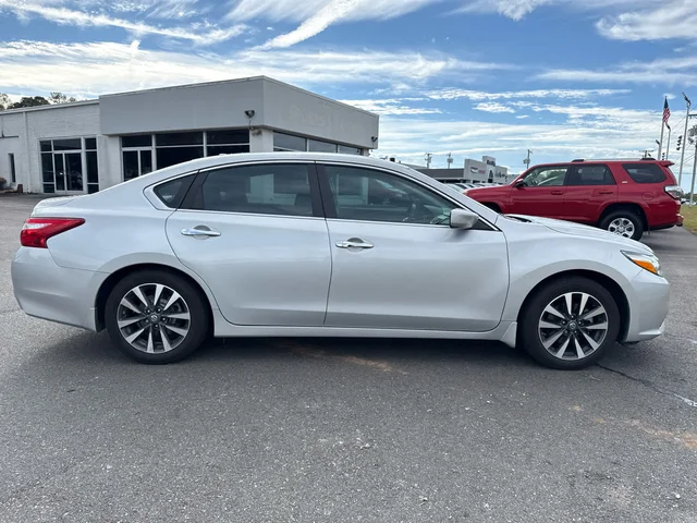 SEMINUEVOS NISSAN Altima at Matthews in Liberty Buick GMC