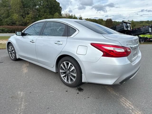 SEMINUEVOS NISSAN Altima at Matthews in Liberty Buick GMC
