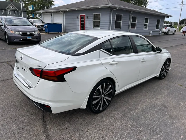 SEMINUEVOS NISSAN Altima a Estados en autogozo