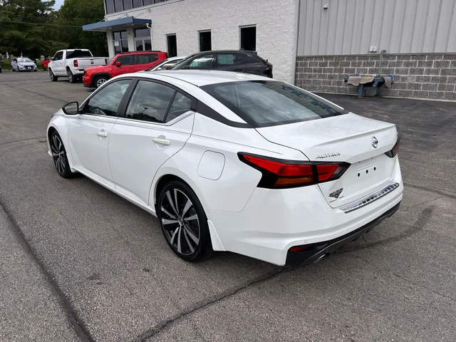 SEMINUEVOS NISSAN Altima a Estados en autogozo