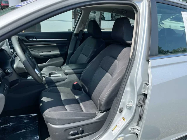 SEMINUEVOS NISSAN Altima at Mt Airy in Mount Airy Toyota