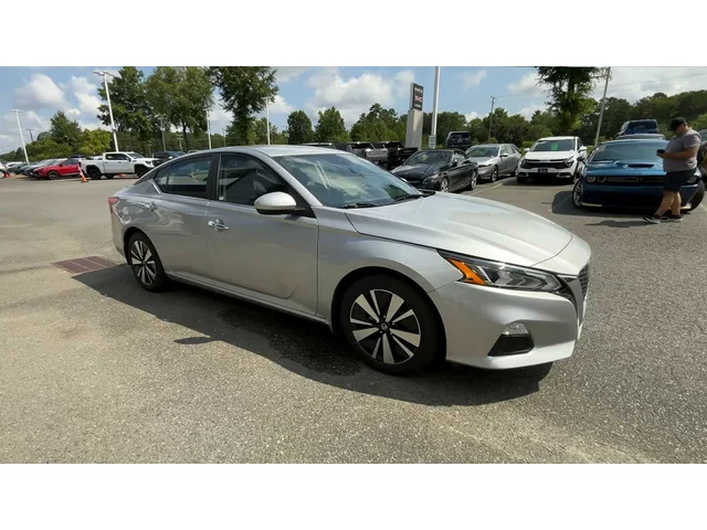 SEMINUEVOS NISSAN Altima at Mt Airy in Mount Airy Toyota