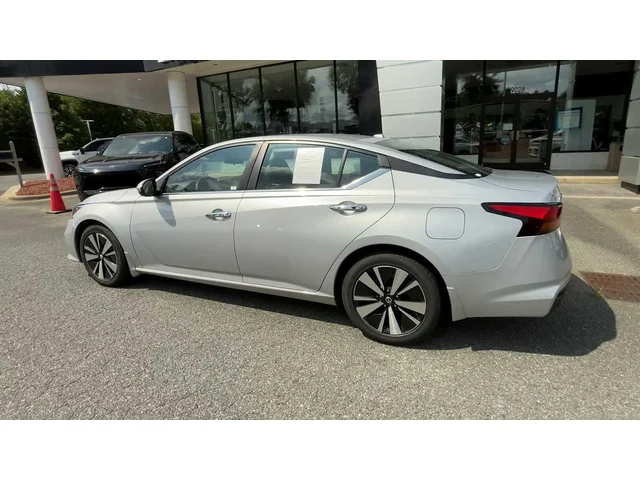SEMINUEVOS NISSAN Altima at Mt Airy in Mount Airy Toyota