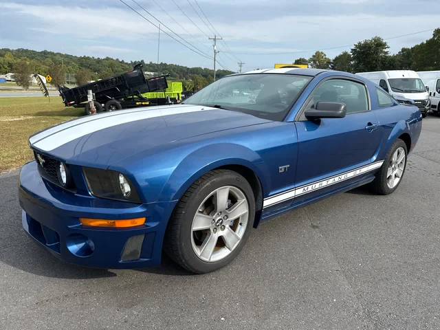 SEMINUEVOS FORD Mustang at Matthews in Liberty Buick GMC