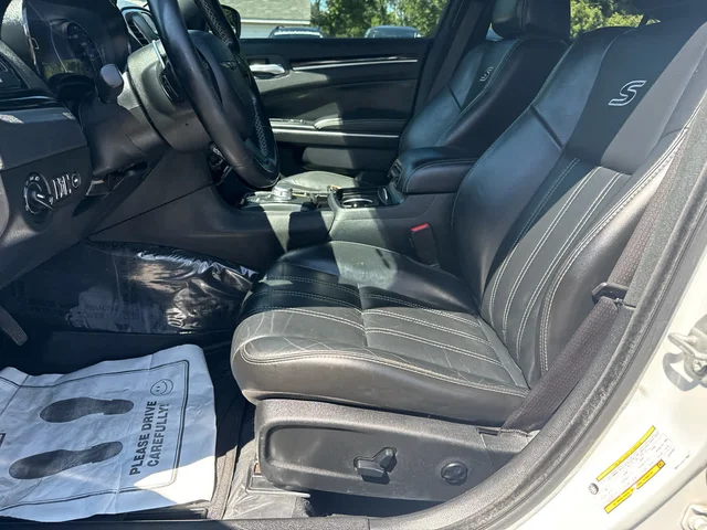 SEMINUEVOS CHRYSLER 300 a Estados en autogozo
