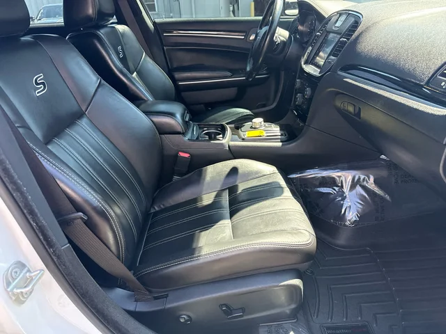 SEMINUEVOS CHRYSLER 300 a Estados en autogozo