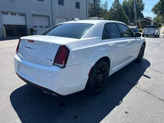 SEMINUEVOS CHRYSLER 300 a Estados en autogozo