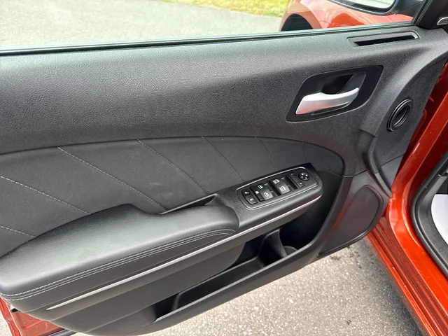 SEMINUEVOS DODGE Charger a Estados en autogozo