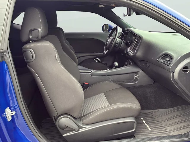 SEMINUEVOS DODGE Challenger a Estados en autogozo