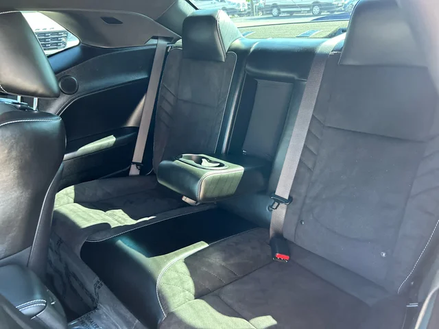 SEMINUEVOS DODGE Challenger a Estados en autogozo