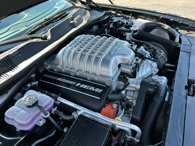 SEMINUEVOS DODGE Challenger a Estados en autogozo