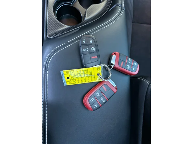 SEMINUEVOS DODGE Challenger a Estados en autogozo