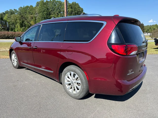 SEMINUEVOS CHRYSLER Pacifica at Matthews in Liberty Buick GMC