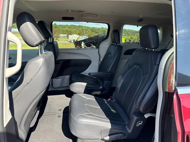 SEMINUEVOS CHRYSLER Pacifica at Matthews in Liberty Buick GMC