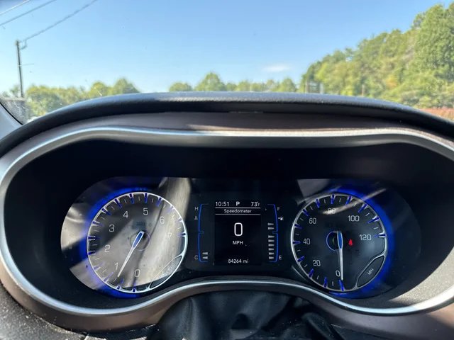 SEMINUEVOS CHRYSLER Pacifica at Matthews in Liberty Buick GMC