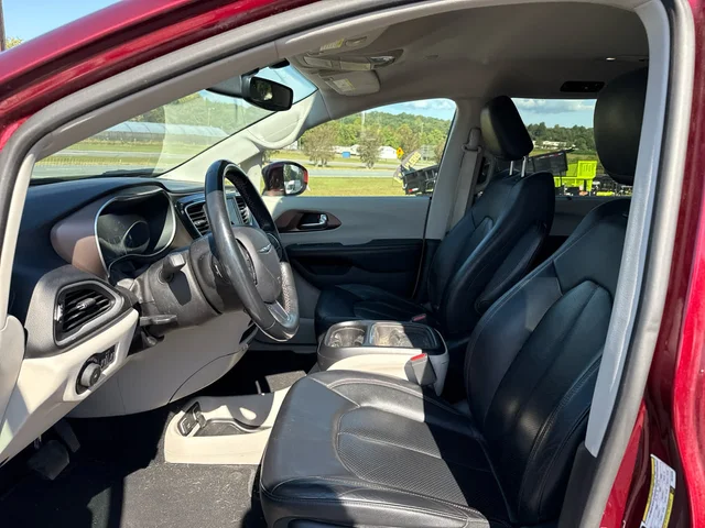 SEMINUEVOS CHRYSLER Pacifica at Matthews in Liberty Buick GMC
