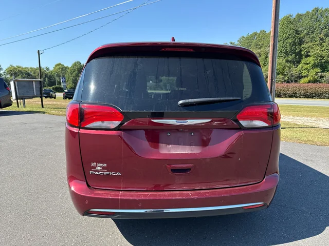 SEMINUEVOS CHRYSLER Pacifica at Matthews in Liberty Buick GMC