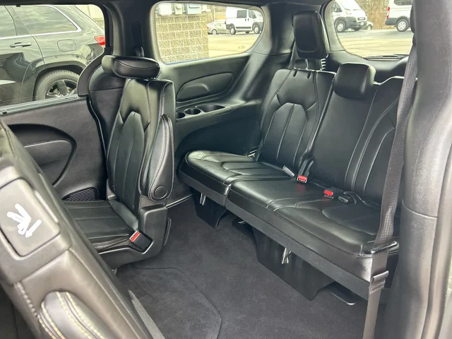 SEMINUEVOS CHRYSLER Pacifica a Estados en autogozo