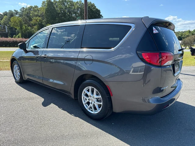 SEMINUEVOS CHRYSLER Voyager at Matthews in Liberty Buick GMC