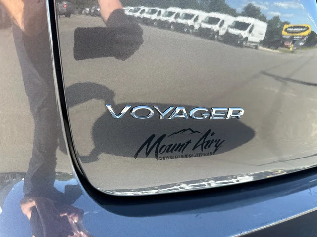 SEMINUEVOS CHRYSLER Voyager at Matthews in Liberty Buick GMC