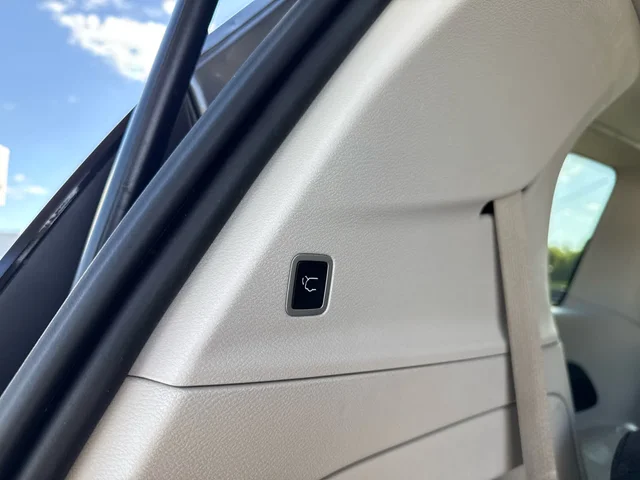 SEMINUEVOS CHRYSLER Voyager at Matthews in Liberty Buick GMC