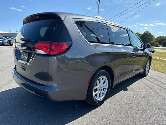 SEMINUEVOS CHRYSLER Voyager at Matthews in Liberty Buick GMC