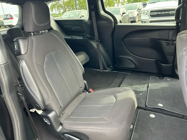 SEMINUEVOS CHRYSLER Pacifica a Estados en autogozo